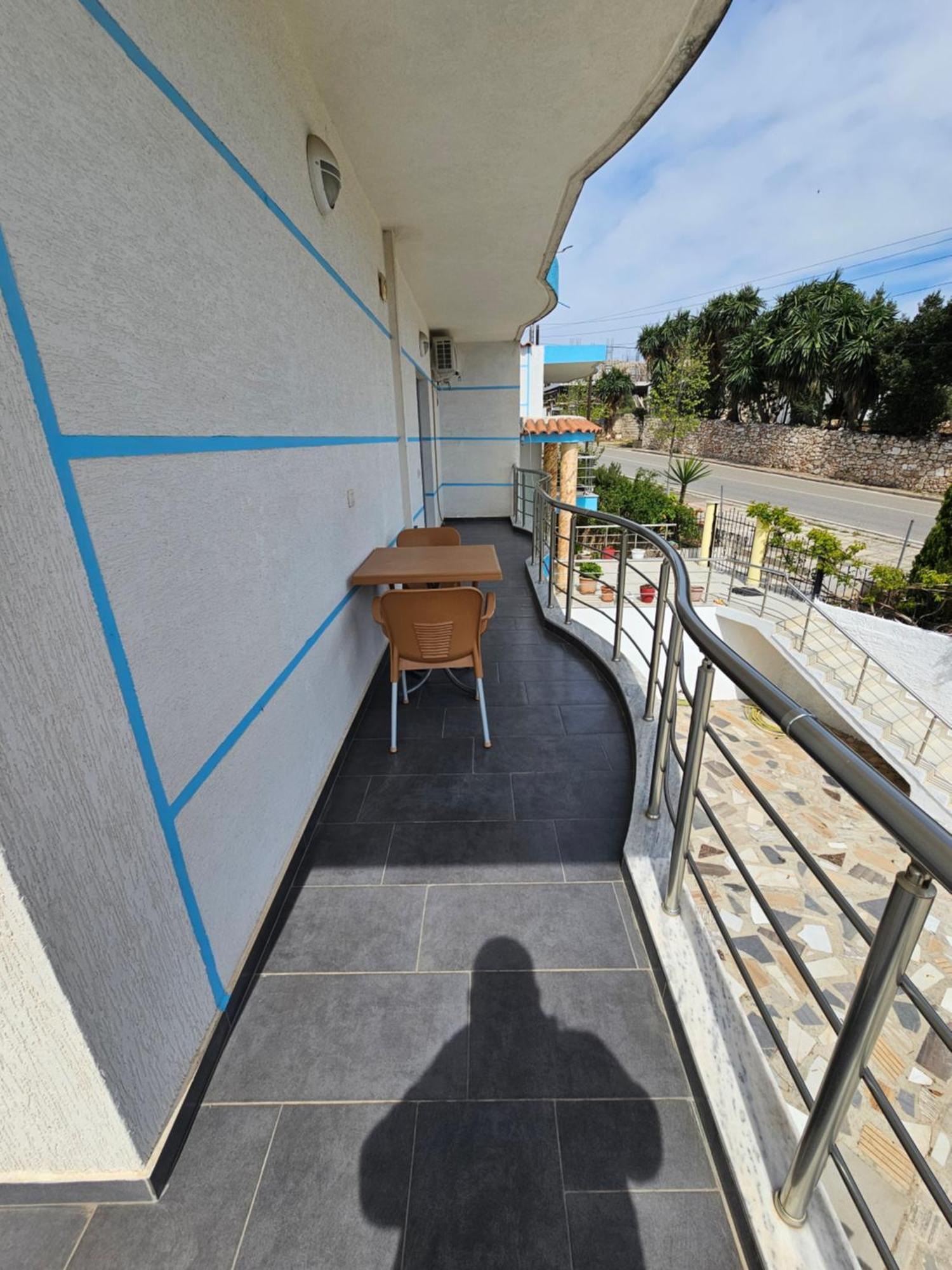 Hotel Irini Sarandë エクステリア 写真