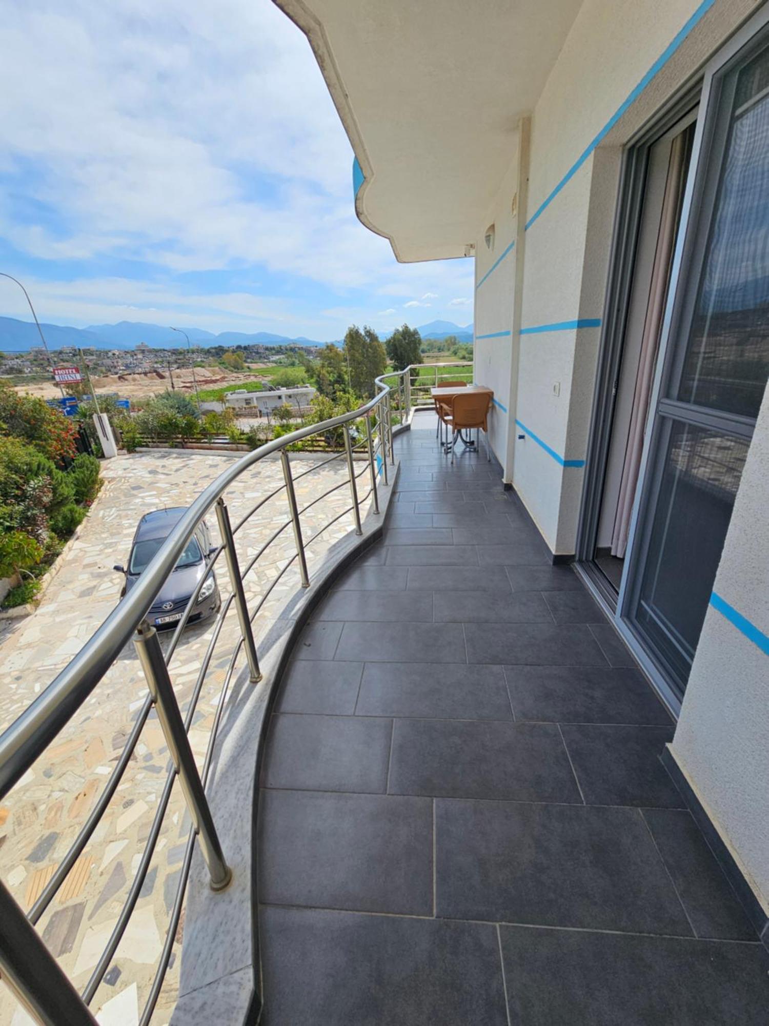 Hotel Irini Sarandë エクステリア 写真
